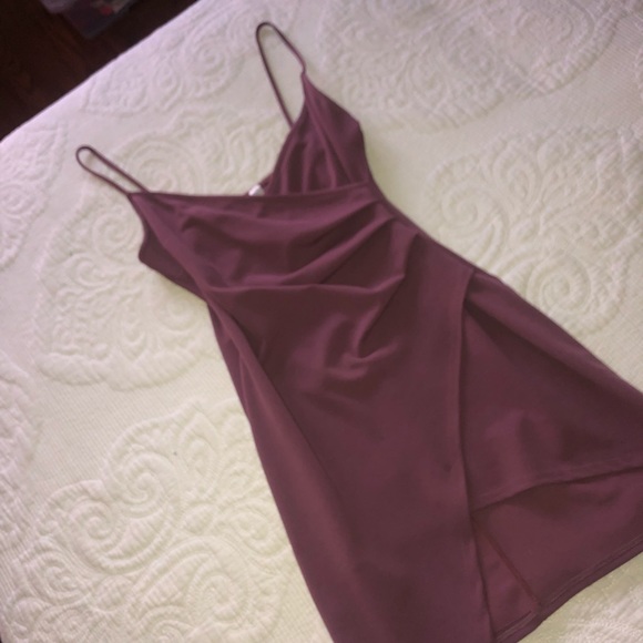 Blue Blush Dresses & Skirts - Gorgeous plum Kylie inspired wrap envelope dress